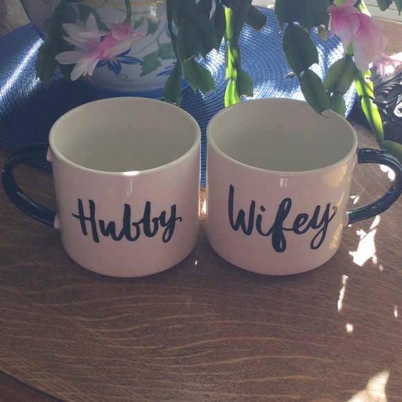 🌿NWOT🌿Set of 2 Hubby & Wifey Mugs🌿 - Picture 2 of 9